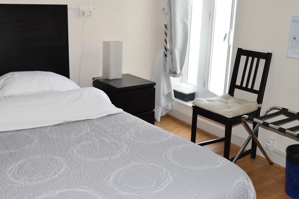 Auberge Le Rabelais Malay-le-Petit Ngoại thất bức ảnh