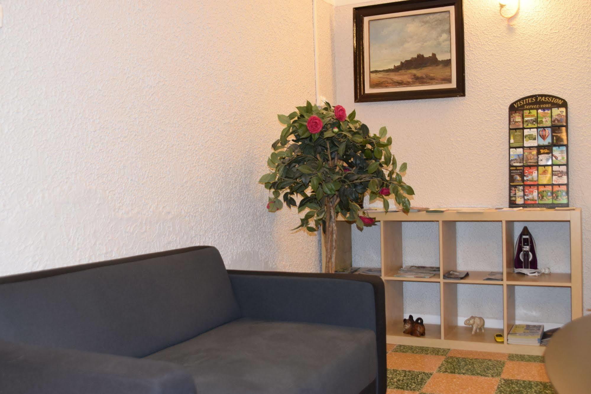 Auberge Le Rabelais Malay-le-Petit Ngoại thất bức ảnh