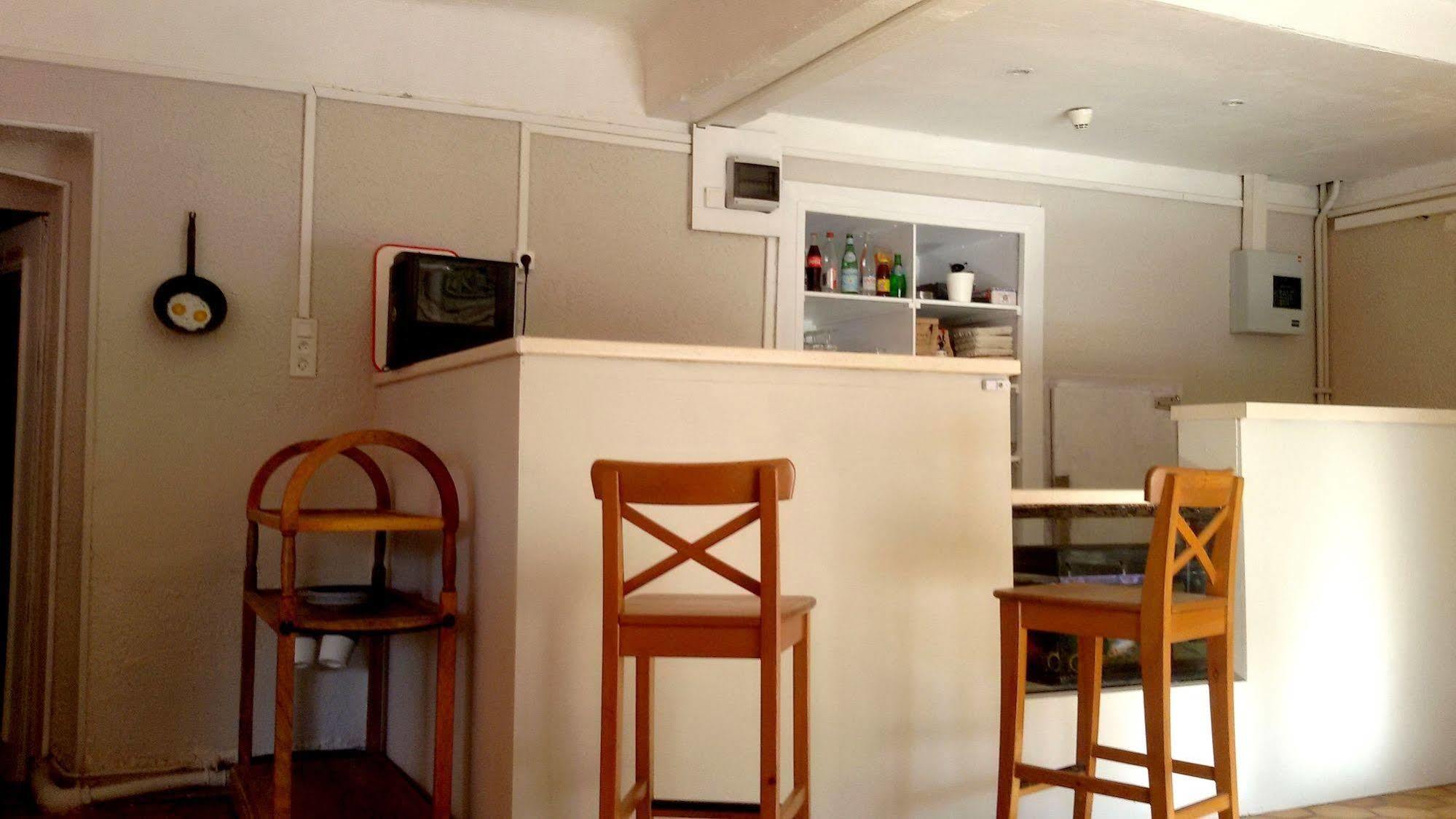Auberge Le Rabelais Malay-le-Petit Ngoại thất bức ảnh
