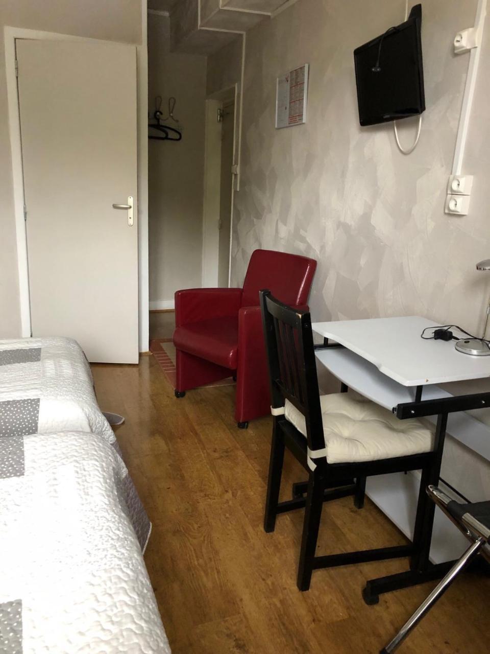Auberge Le Rabelais Malay-le-Petit Ngoại thất bức ảnh